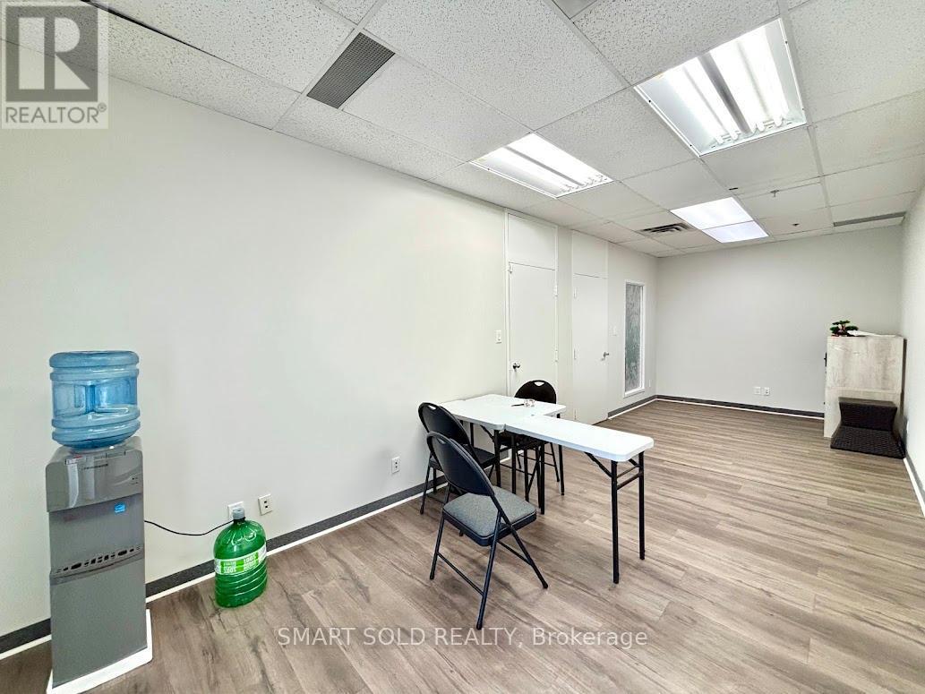 40 Vogell Road, Richmond Hill, ON