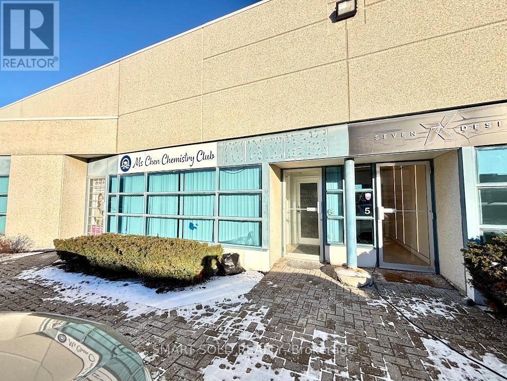 6 - 40 Vogell Road, Richmond Hill, ON