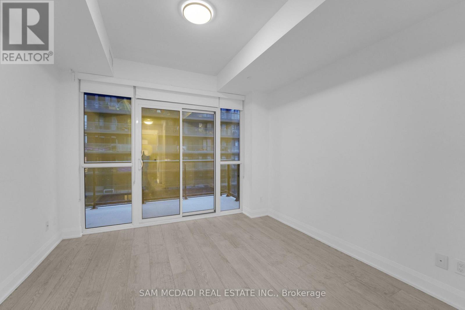 1010 - 110 Marine Parade Drive, Toronto, ON - Indoor Photo Showing Other Room