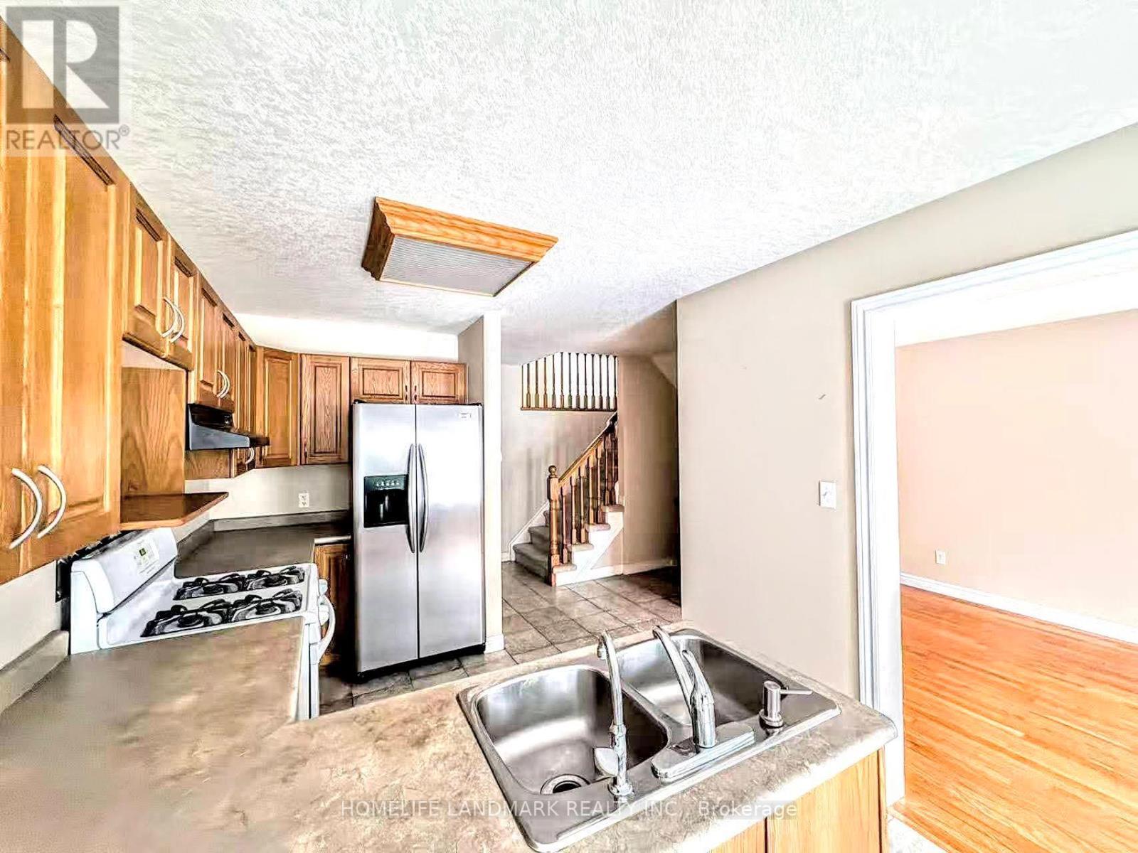 687B Wild Ginger Avenue, Waterloo, ON