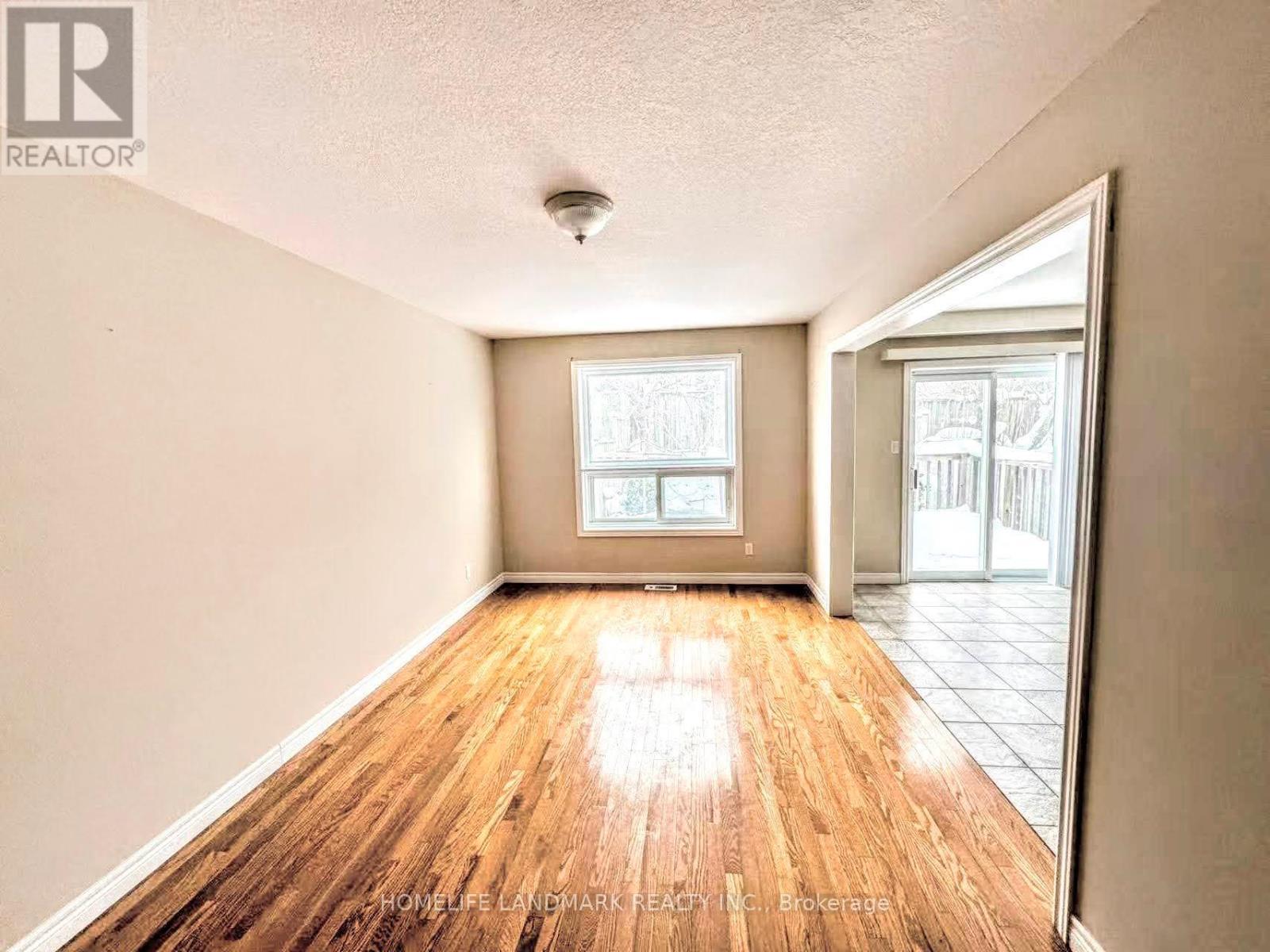 687B Wild Ginger Avenue, Waterloo, ON