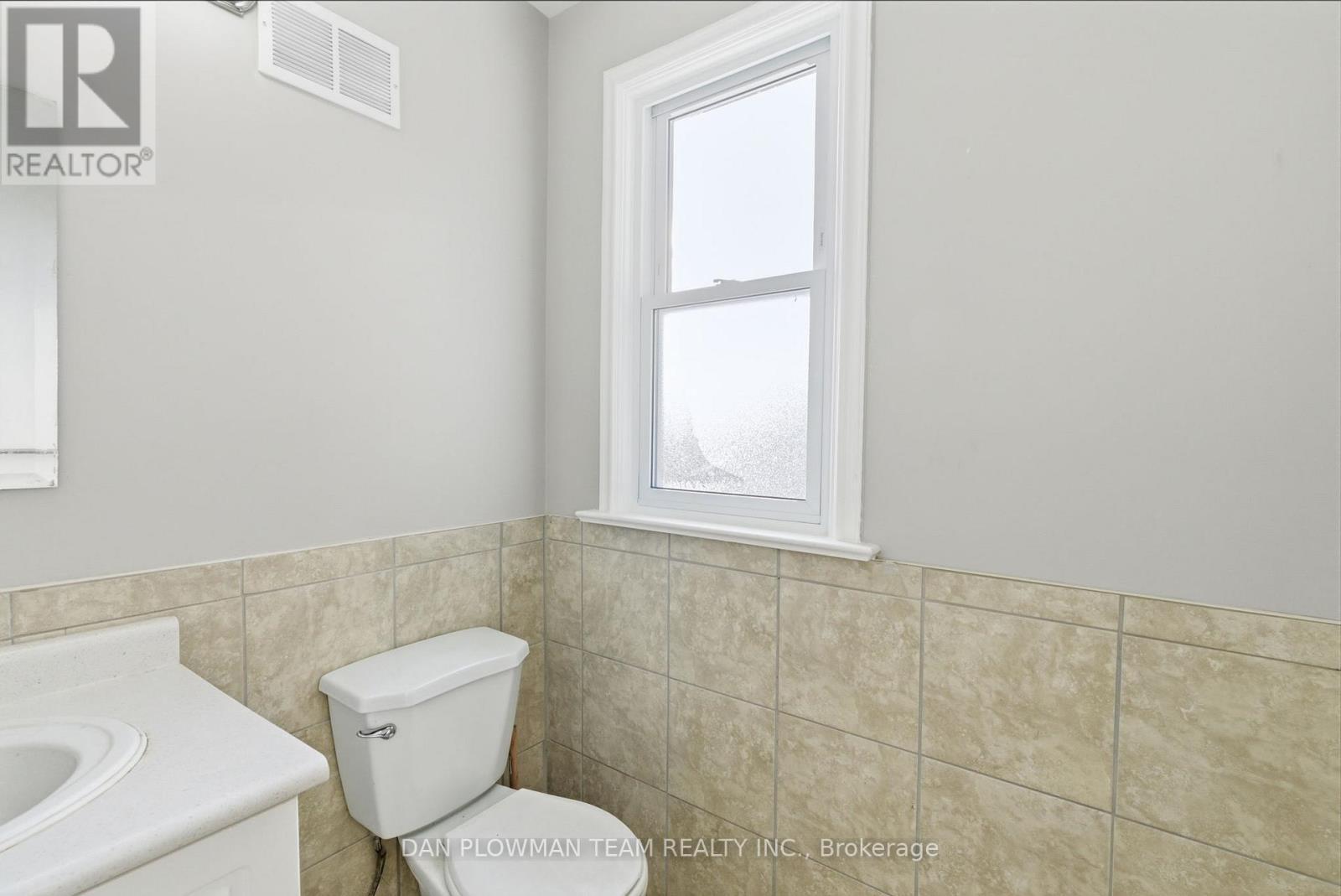 121 Dorset Street E, Port Hope, ON - Indoor Photo Showing Bathroom