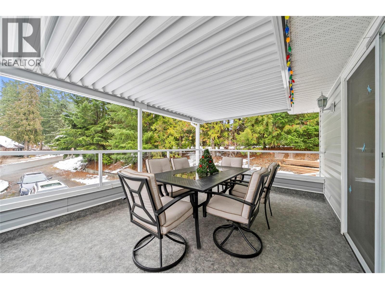2421 Mount Tuam Crescent, Sorrento, BC - Outdoor With Deck Patio Veranda With Exterior