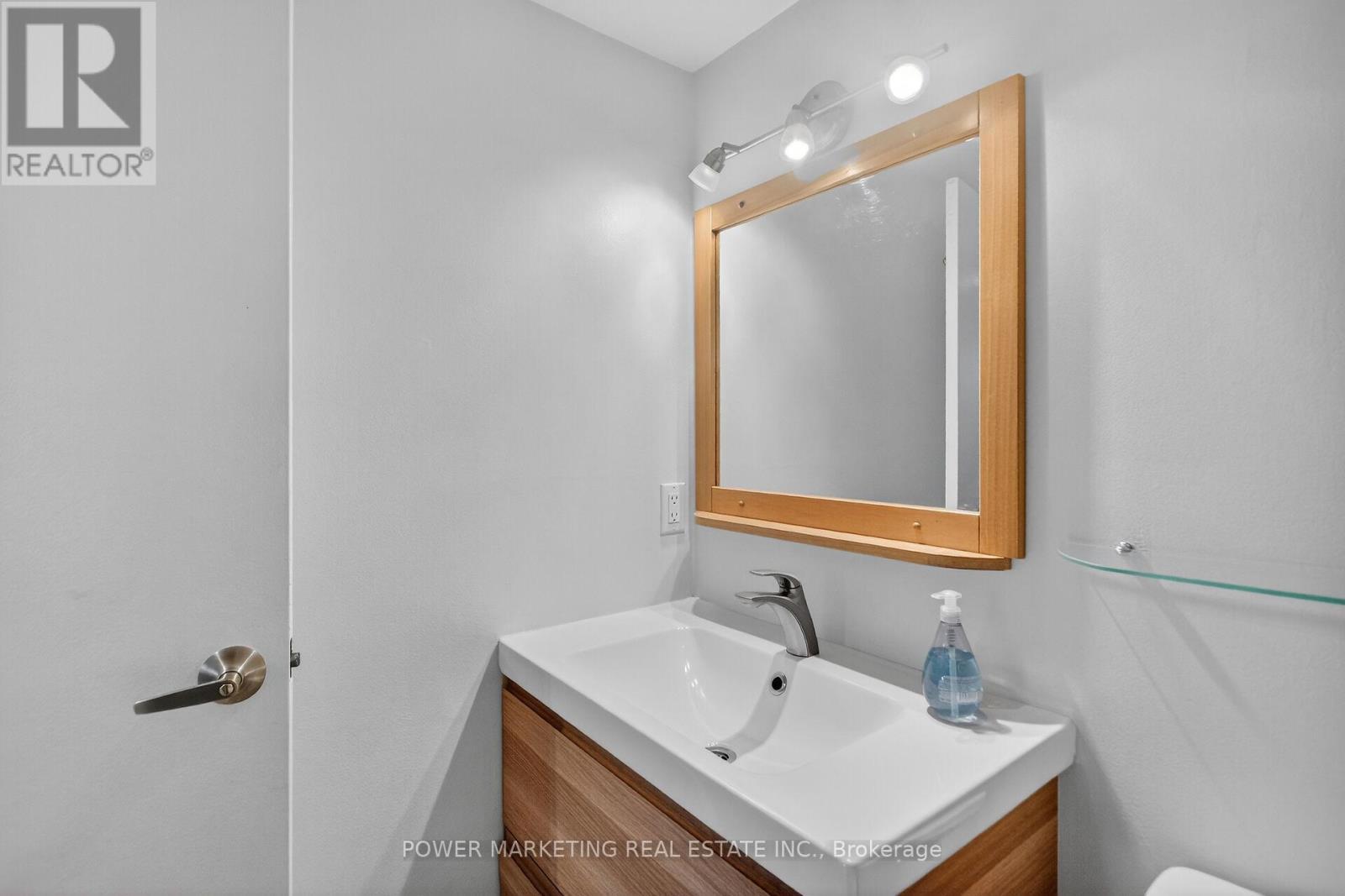 107 - 1380 Prince Of Wales Drive, Ottawa, ON