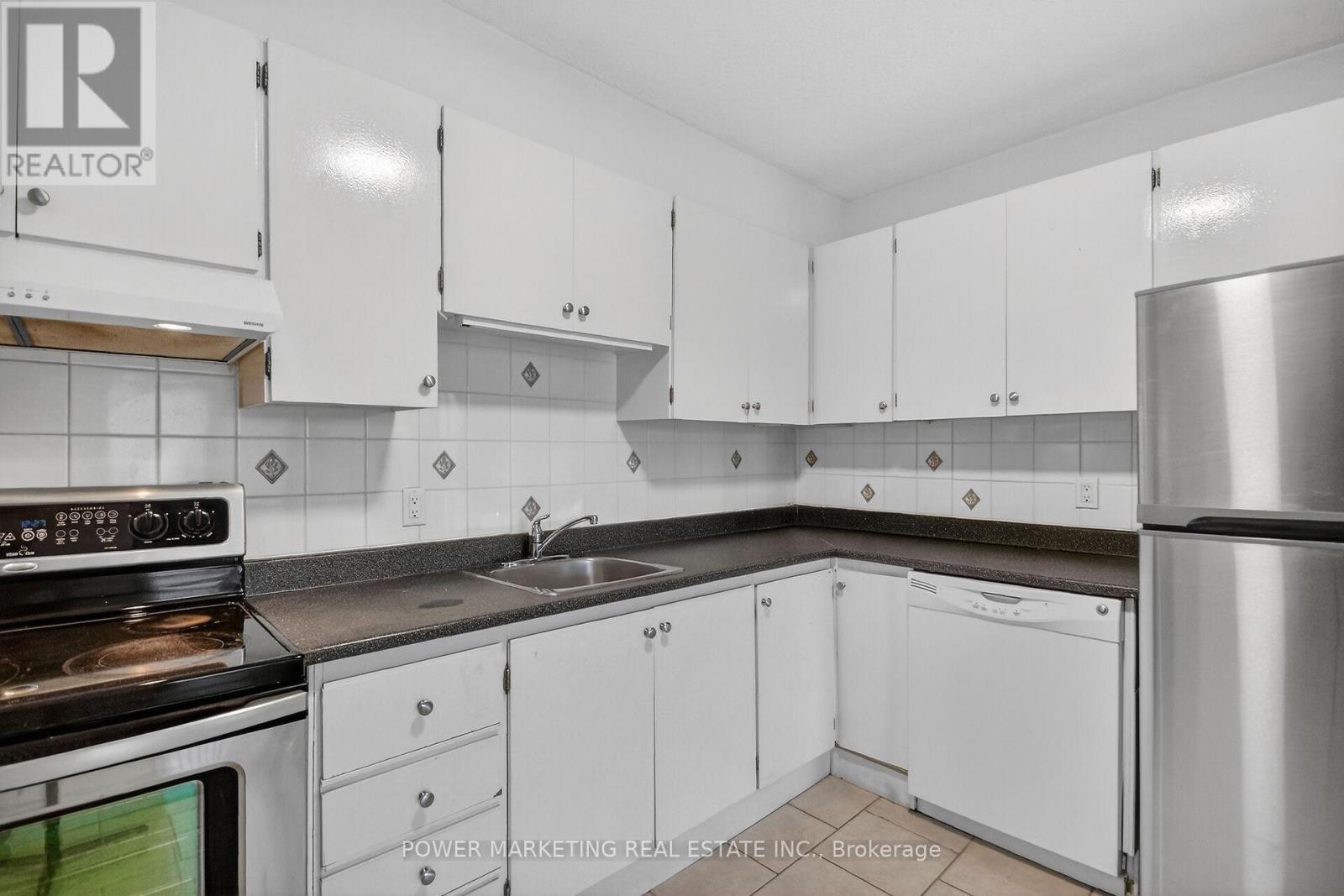 107 - 1380 Prince Of Wales Drive, Ottawa, ON