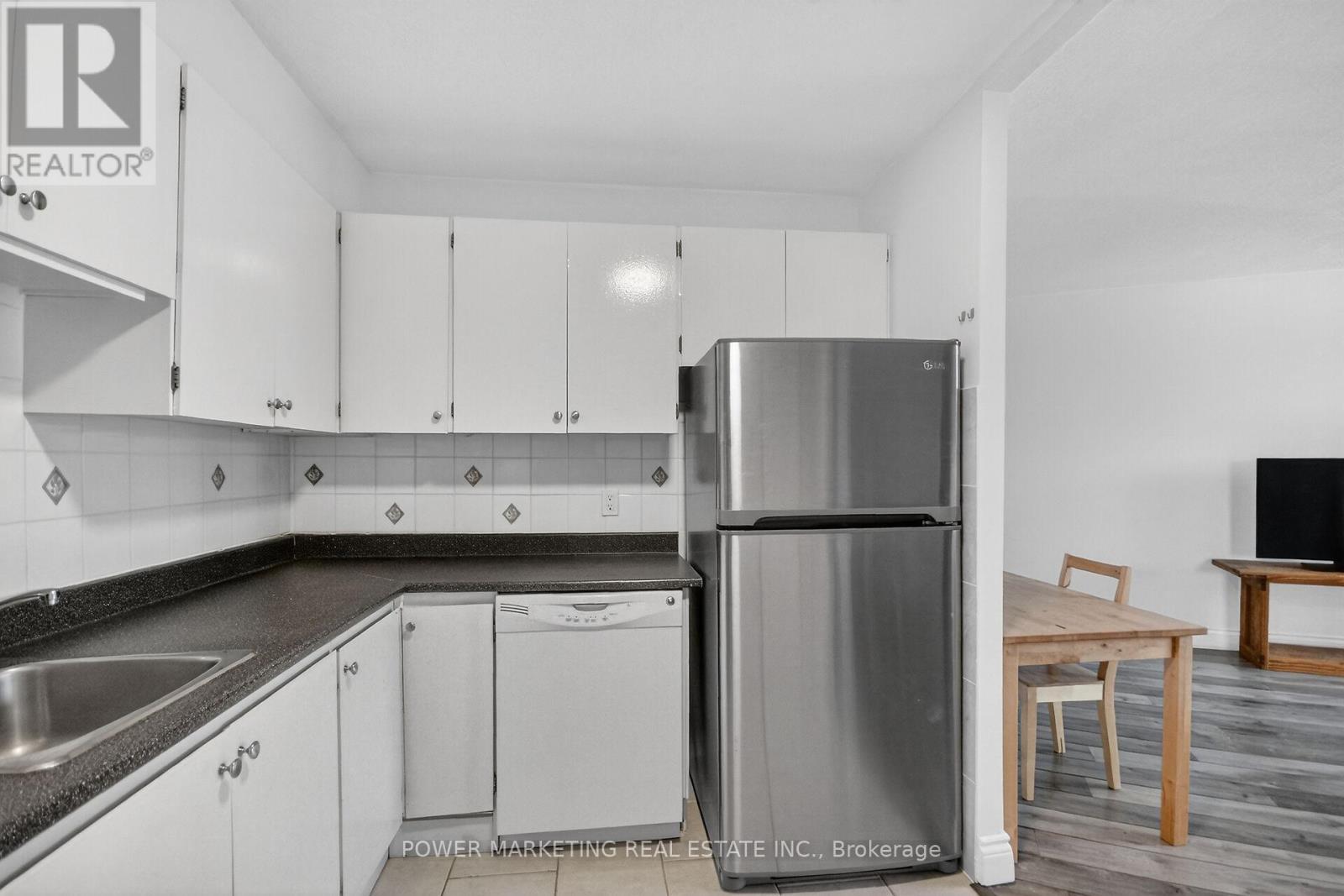 107 - 1380 Prince Of Wales Drive, Ottawa, ON