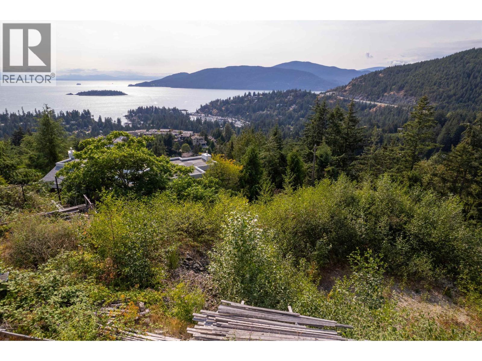 4783 Westwood Place, West Vancouver, BC