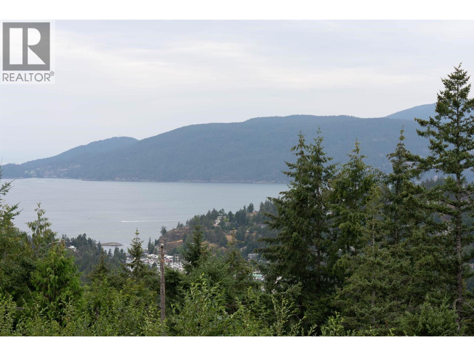 4783 Westwood Place, West Vancouver, BC
