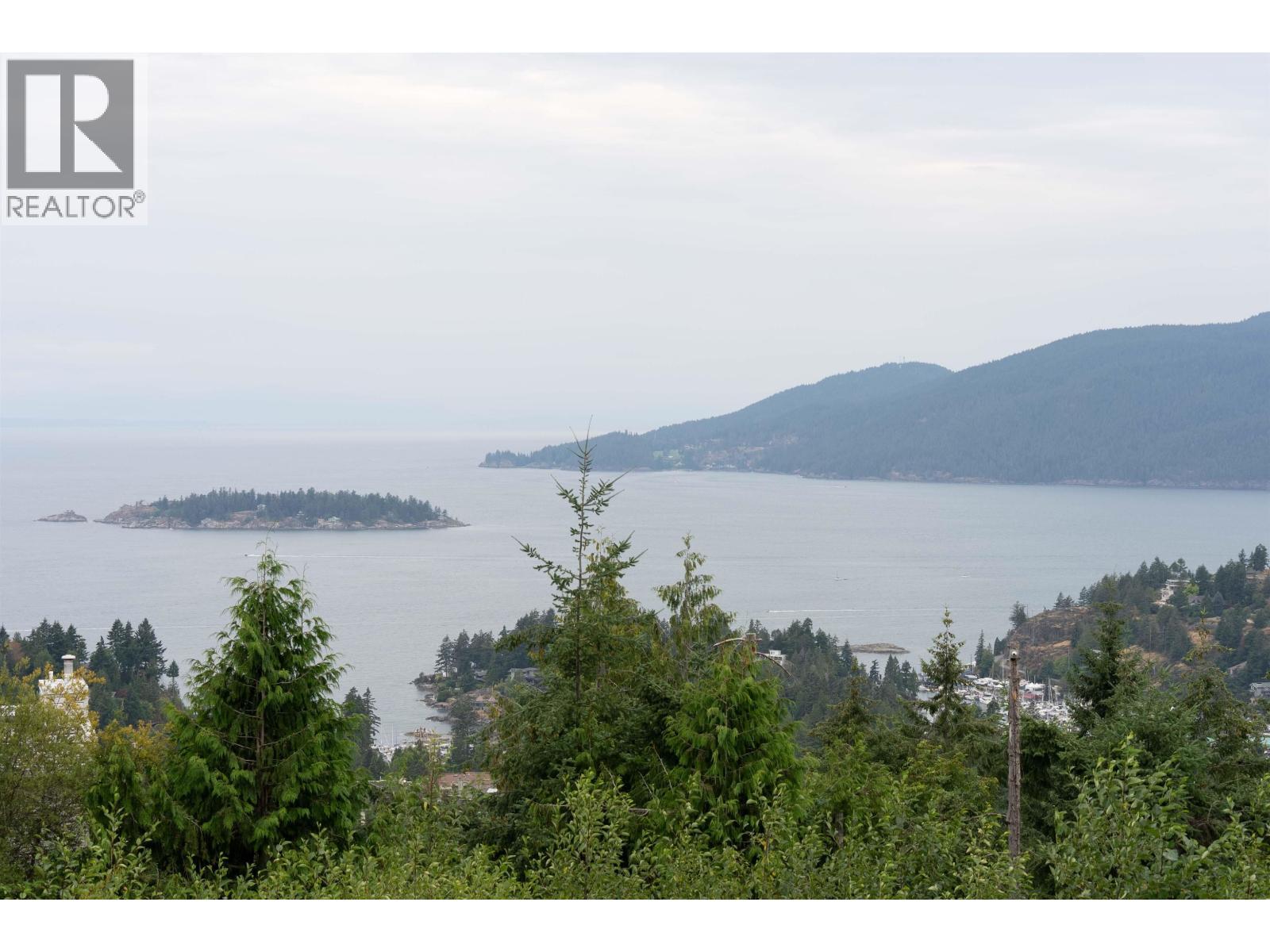 4783 Westwood Place, West Vancouver, BC