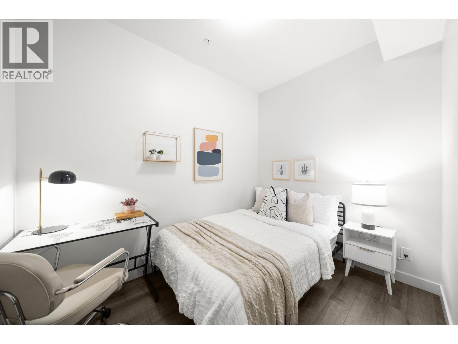 511 2188 Madison Avenue, Burnaby, BC - Indoor Photo Showing Bedroom