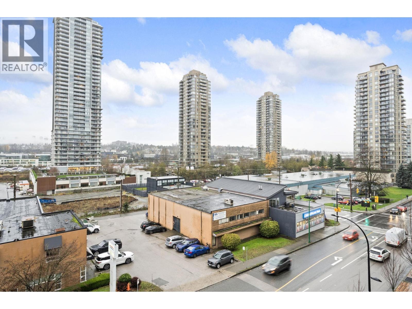 511 2188 Madison Avenue, Burnaby, BC - Outdoor With Facade