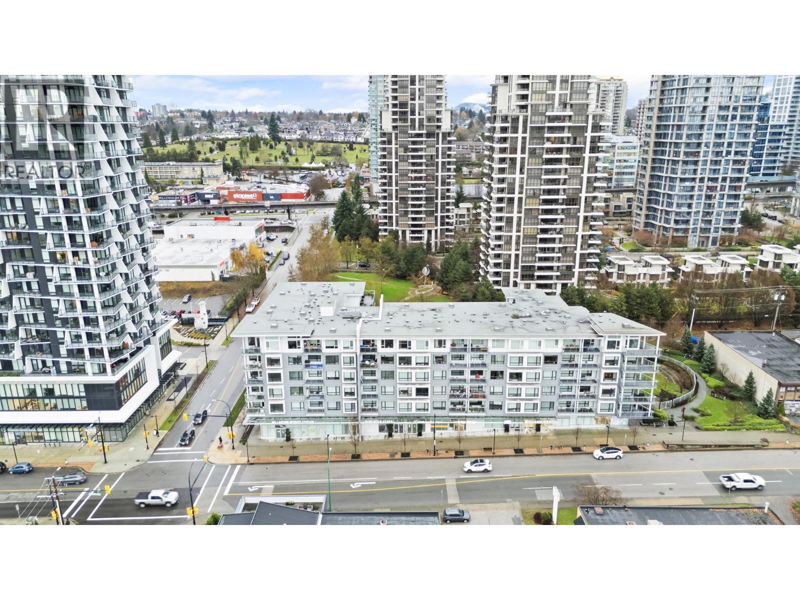 511 2188 Madison Avenue, Burnaby, BC - Outdoor With View