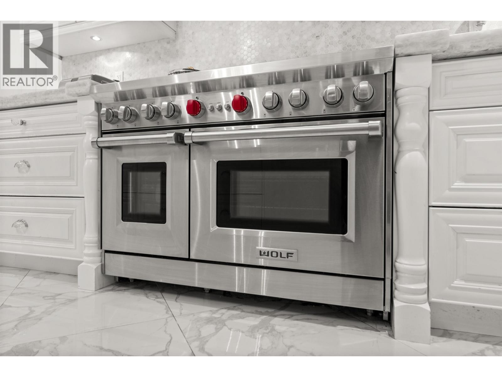 4434 60B Street, Delta, BC - Indoor Photo Showing Kitchen