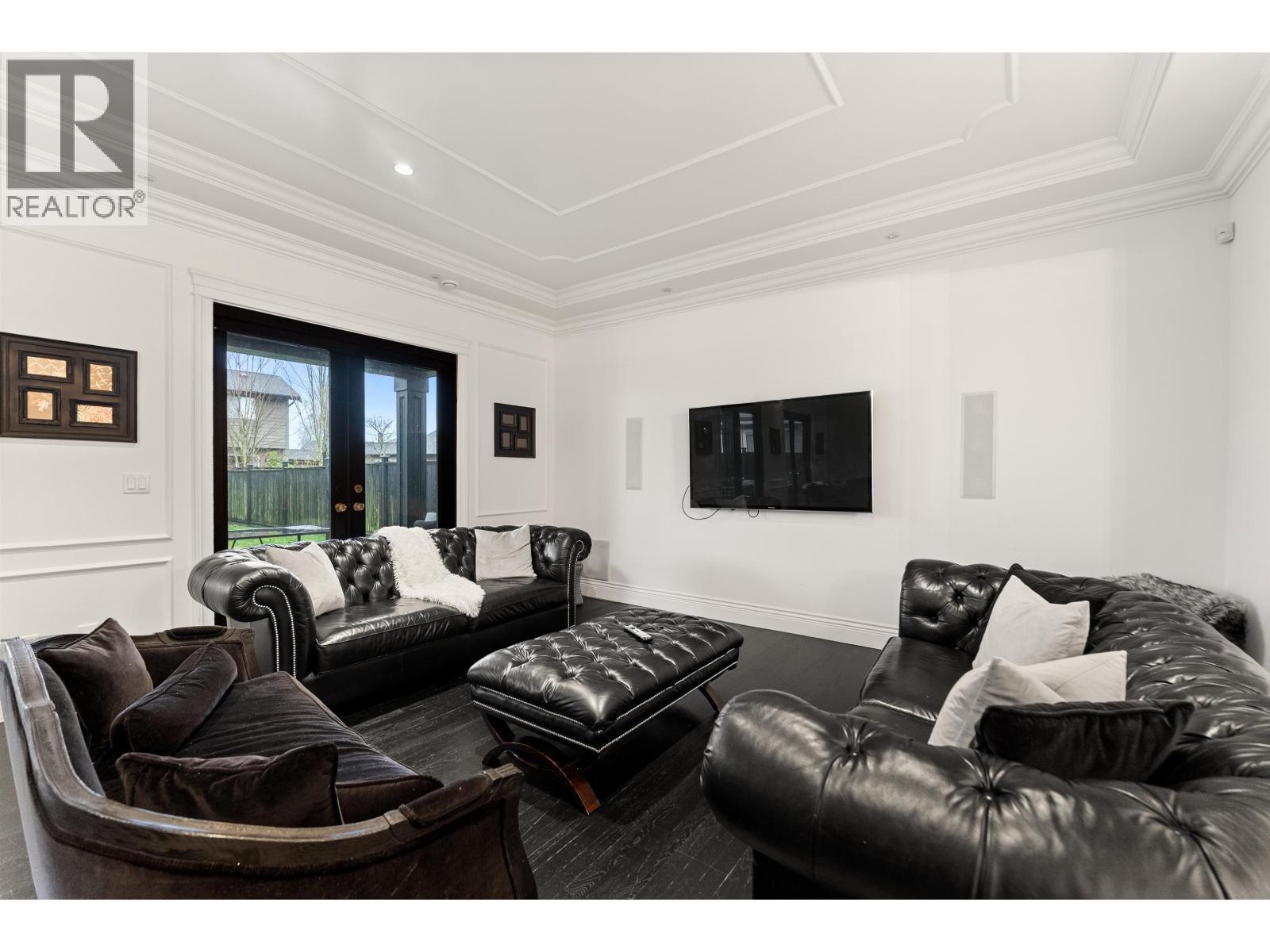 4434 60B Street, Delta, BC - Indoor Photo Showing Living Room