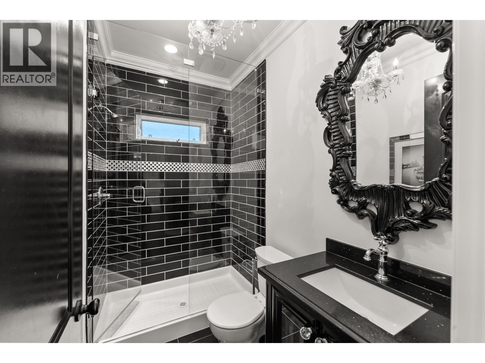 4434 60B Street, Delta, BC - Indoor Photo Showing Bathroom