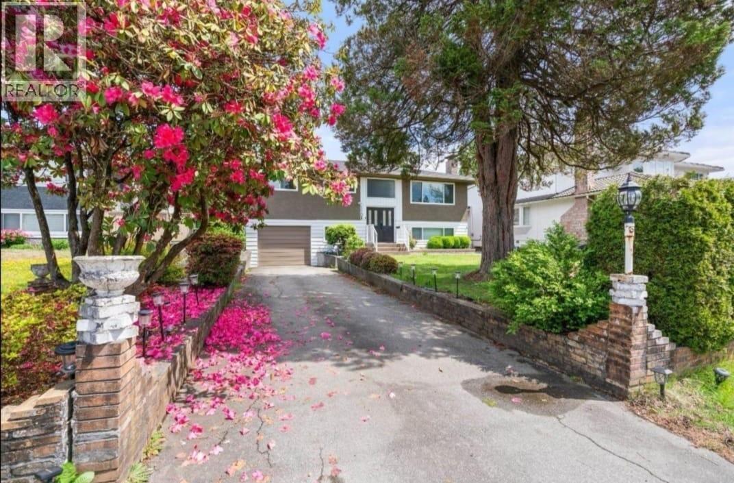 Lower 1106 Duthie Avenue, Burnaby, BC - Outdoor