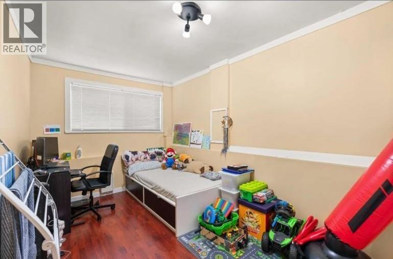 Lower 1106 Duthie Avenue, Burnaby, BC - Indoor