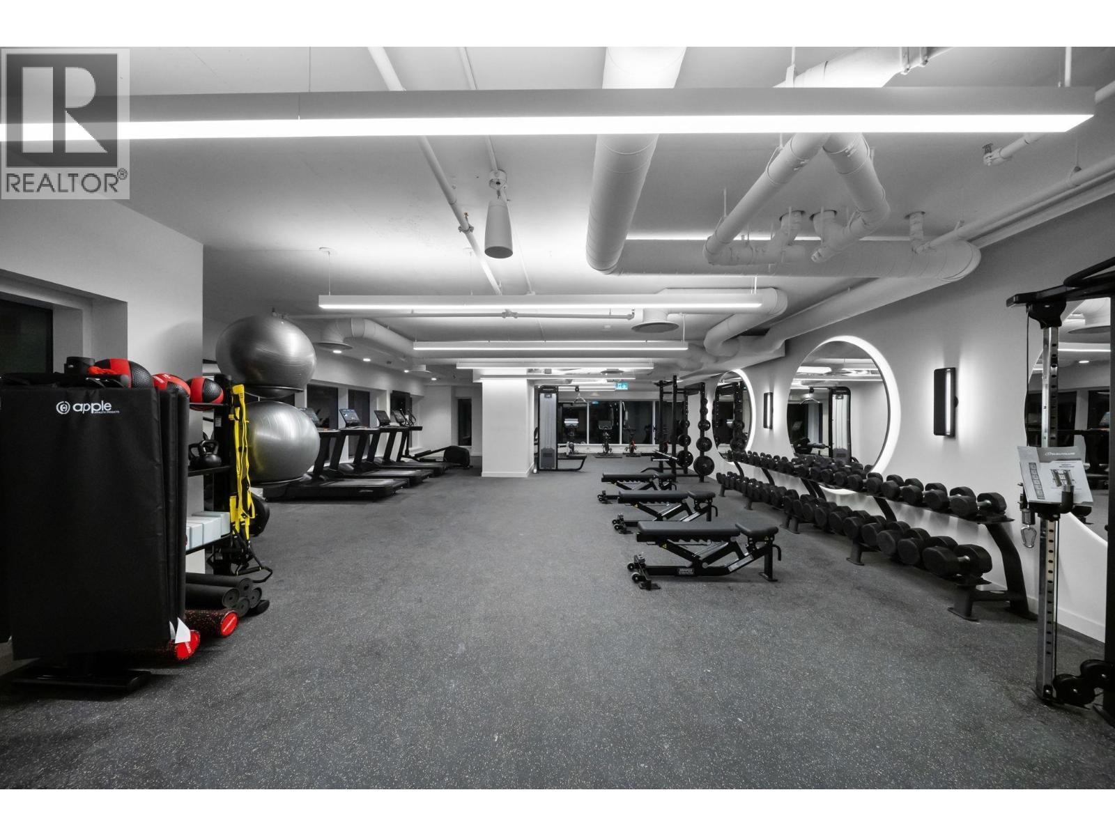 4001 720 Farrow Street, Coquitlam, BC - Indoor Photo Showing Gym Room