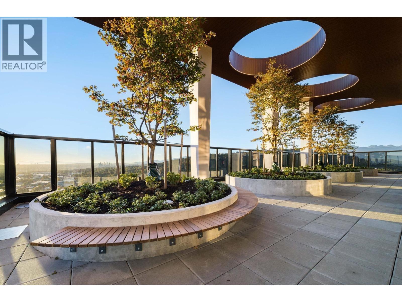 4001 720 Farrow Street, Coquitlam, BC - Outdoor