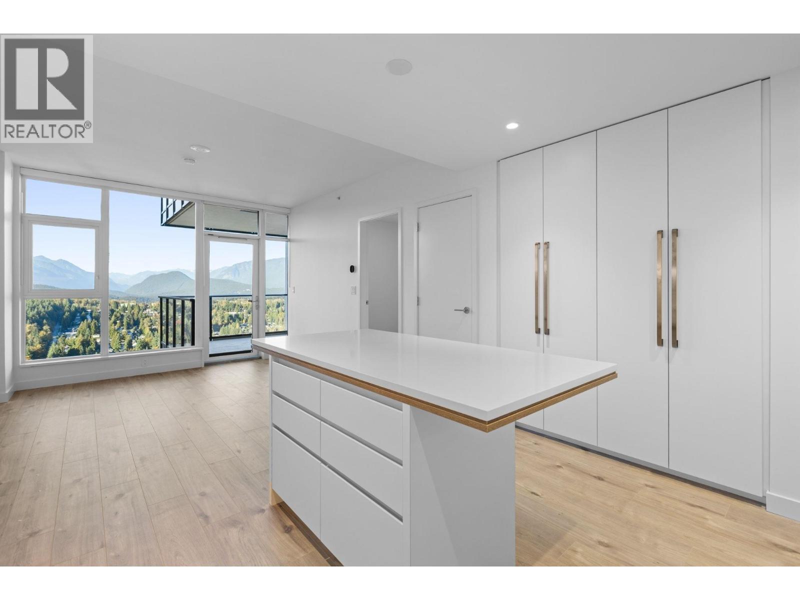 4001 720 Farrow Street, Coquitlam, BC - Indoor