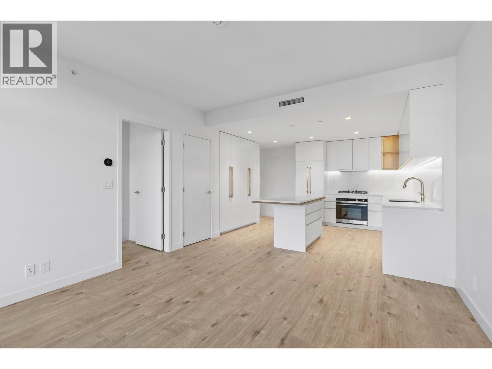 4001 720 Farrow Street, Coquitlam, BC - Indoor Photo Showing Kitchen