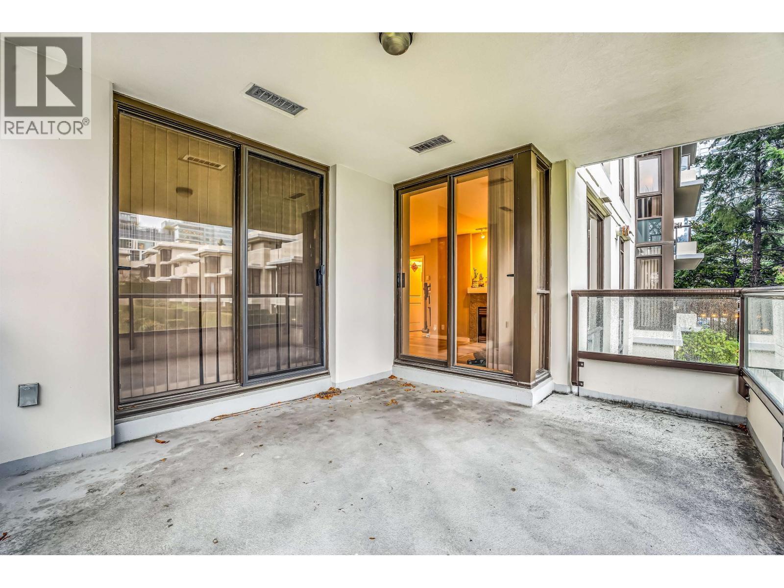 201 2138 Madison Avenue, Burnaby, BC - Outdoor With Exterior