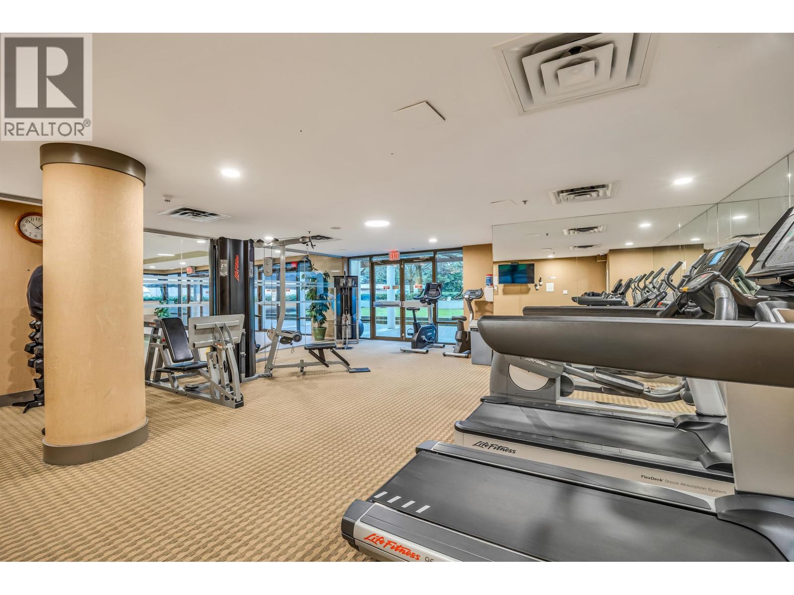 201 2138 Madison Avenue, Burnaby, BC - Indoor