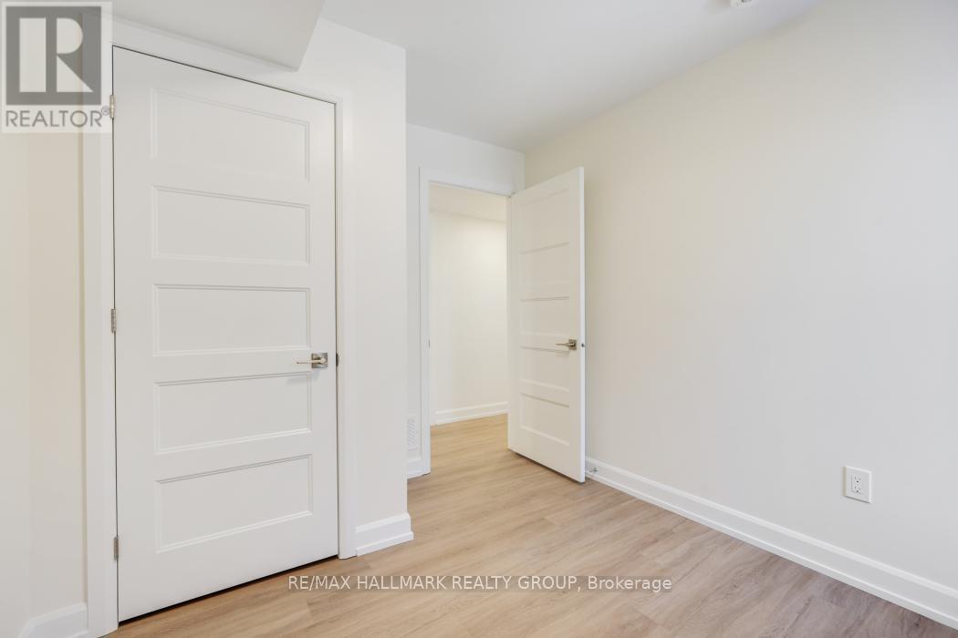 B - 956 Fisher Avenue, Ottawa, ON