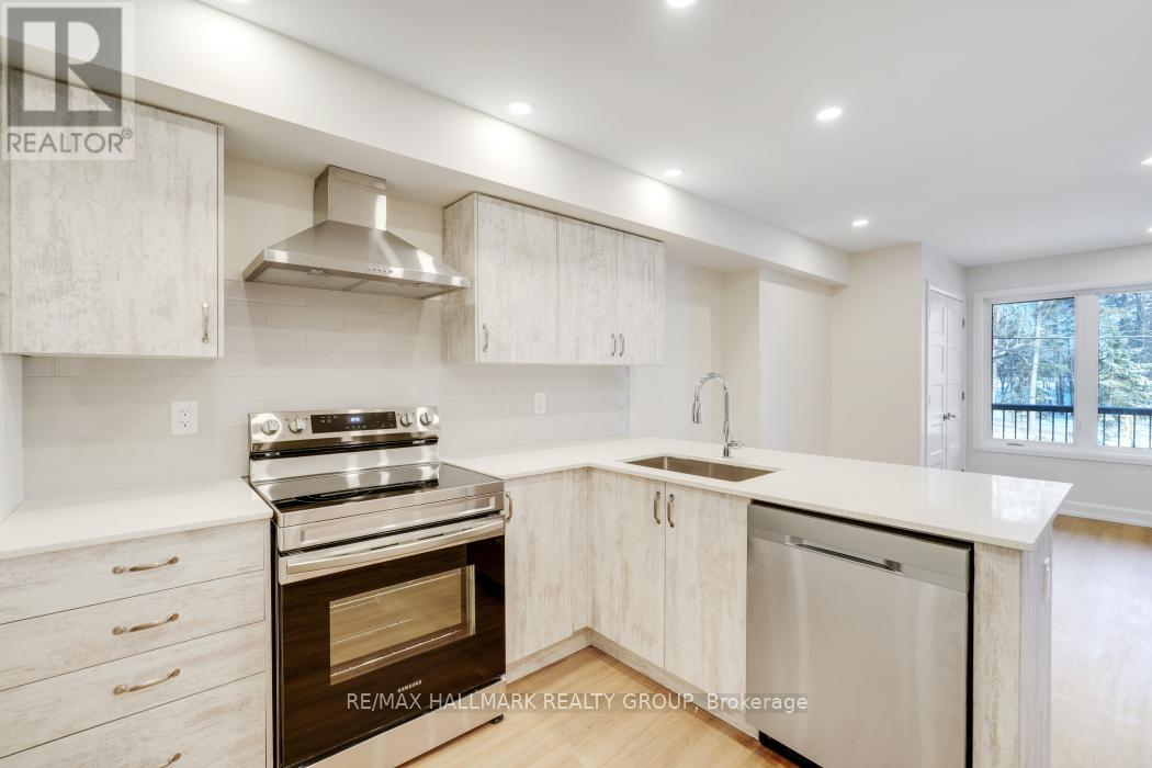 B - 956 Fisher Avenue, Ottawa, ON