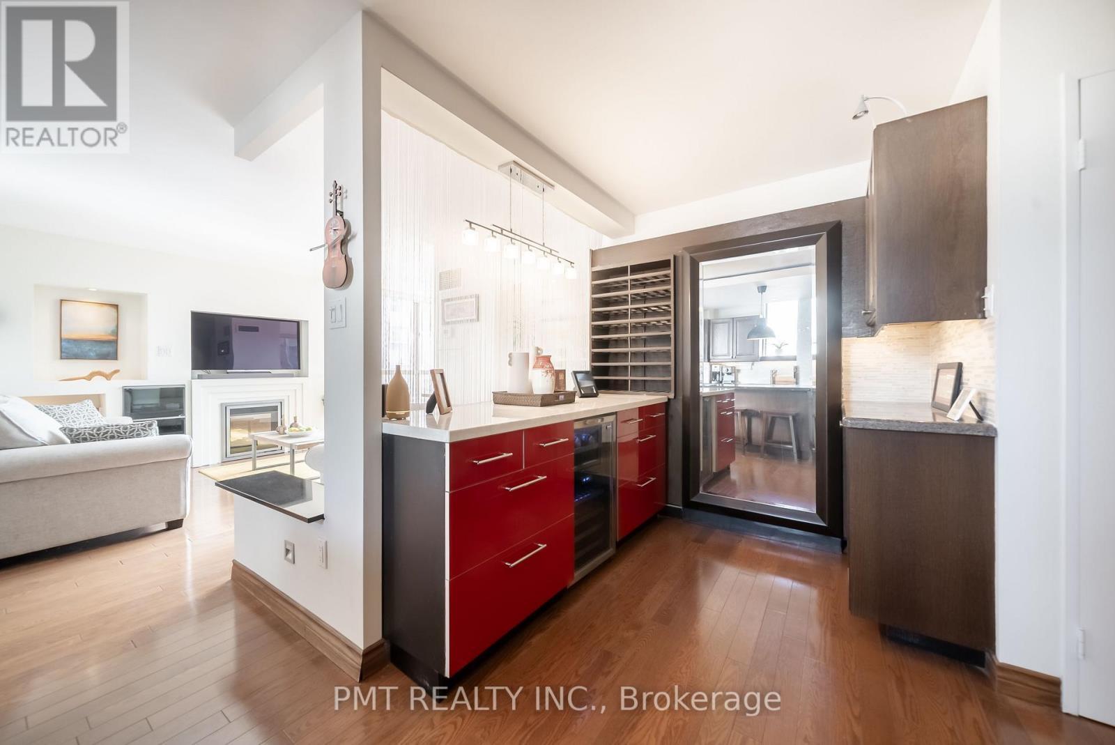 801 - 95 Lombard Street, Toronto, ON - Indoor