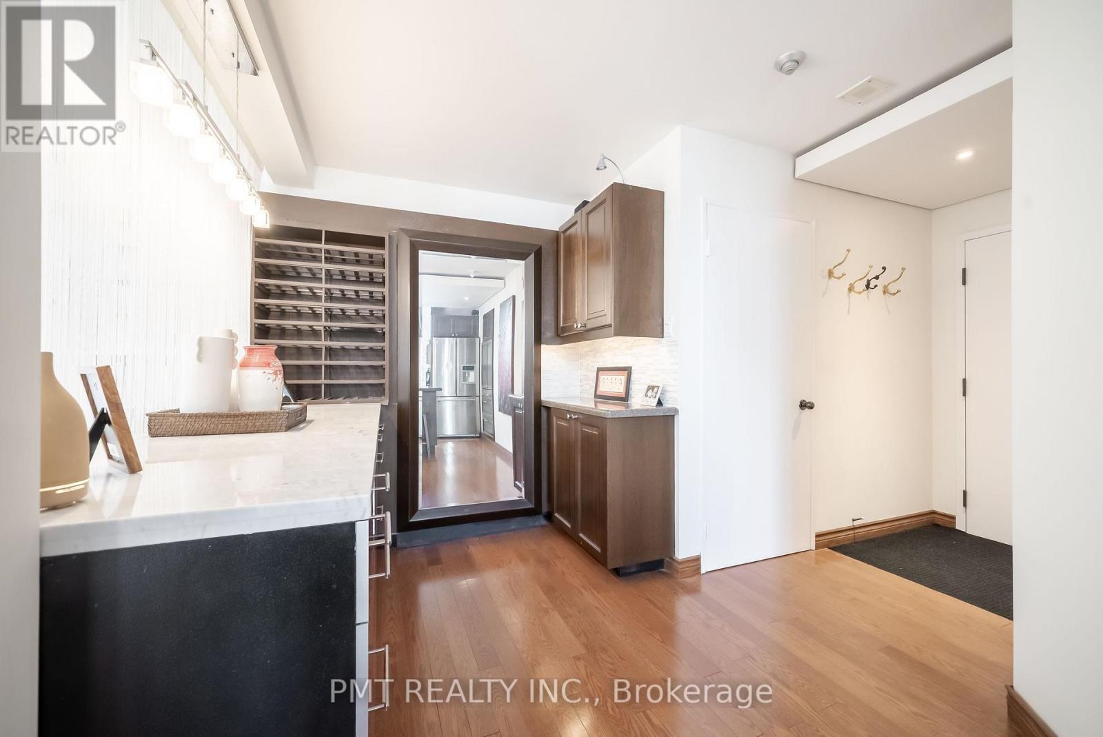 801 - 95 Lombard Street, Toronto, ON - Indoor