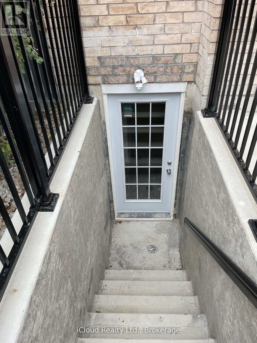 5 Trentonian Street, Brampton, ON