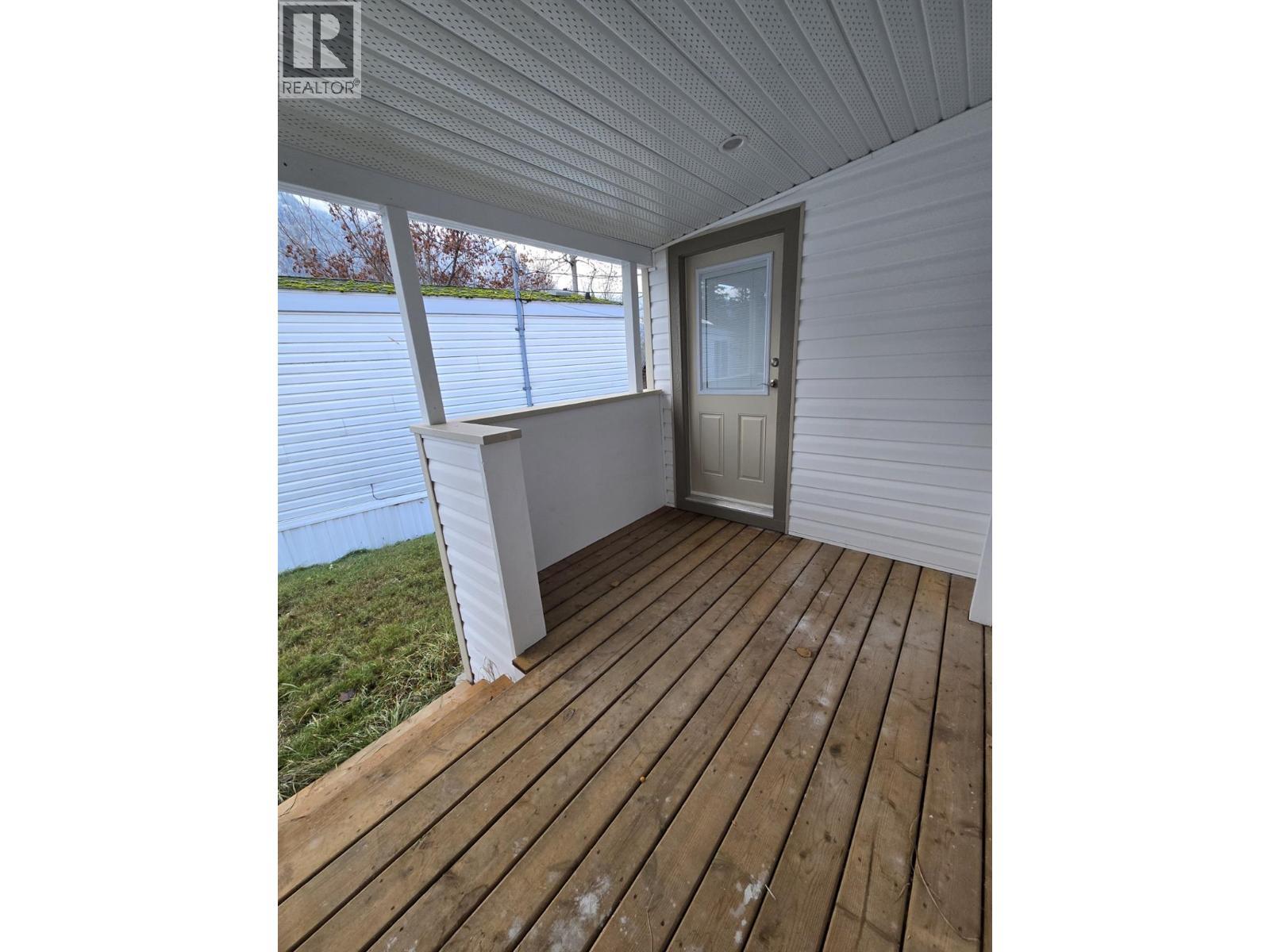 4029 Broadwater Road Unit# 9, Robson, BC