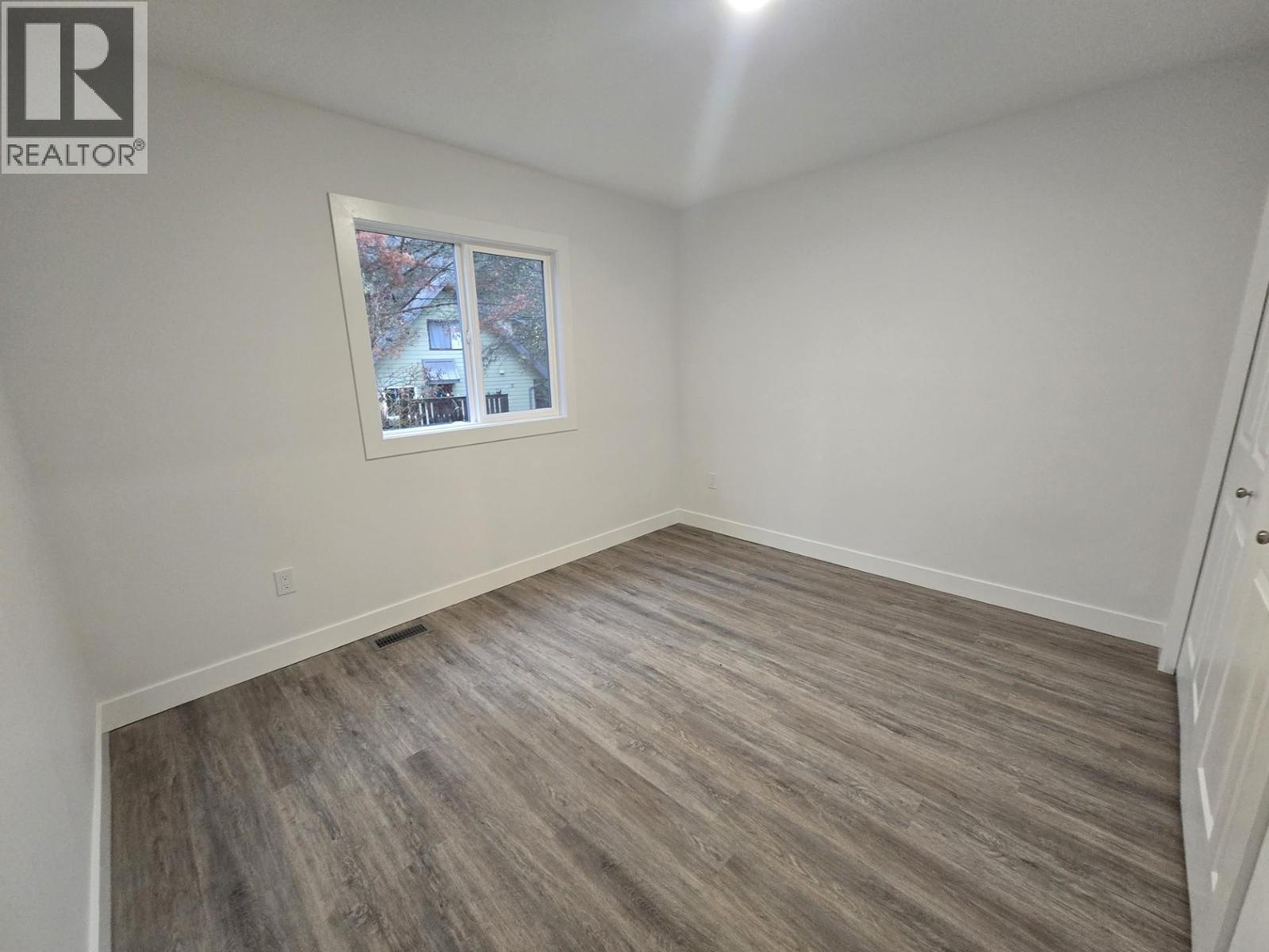 4029 Broadwater Road Unit# 9, Robson, BC