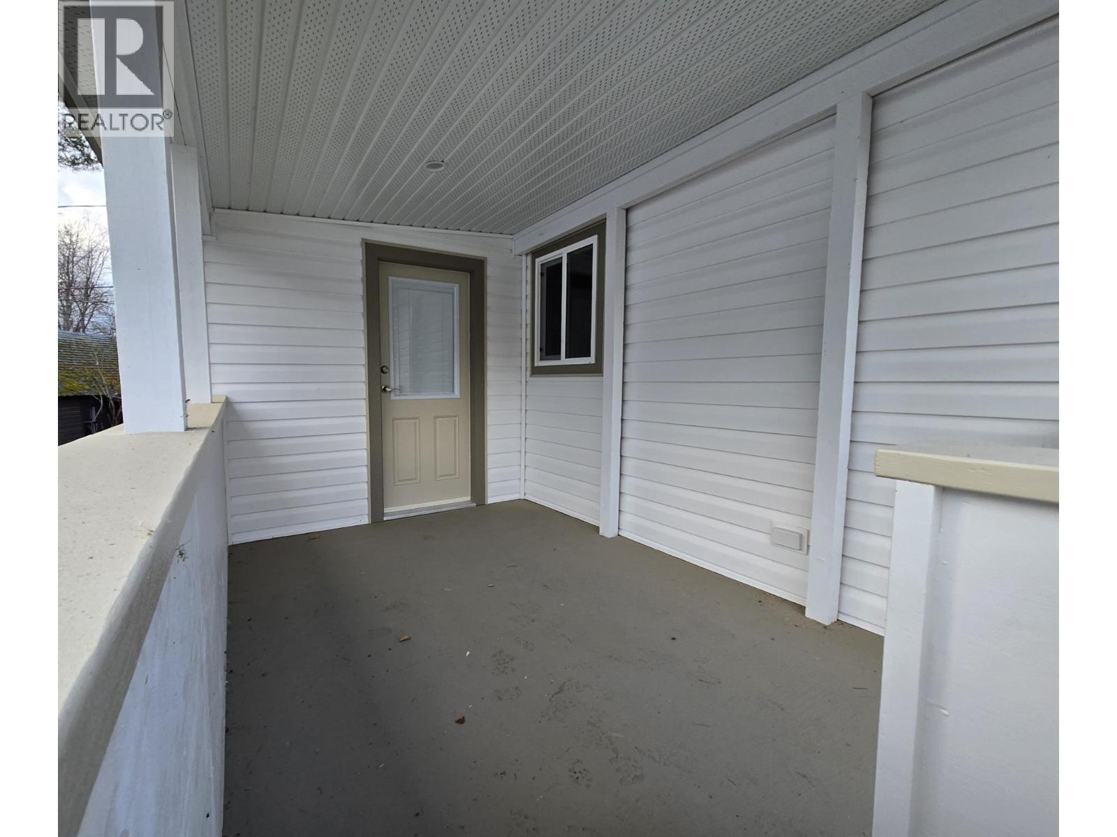 4029 Broadwater Road Unit# 9, Robson, BC