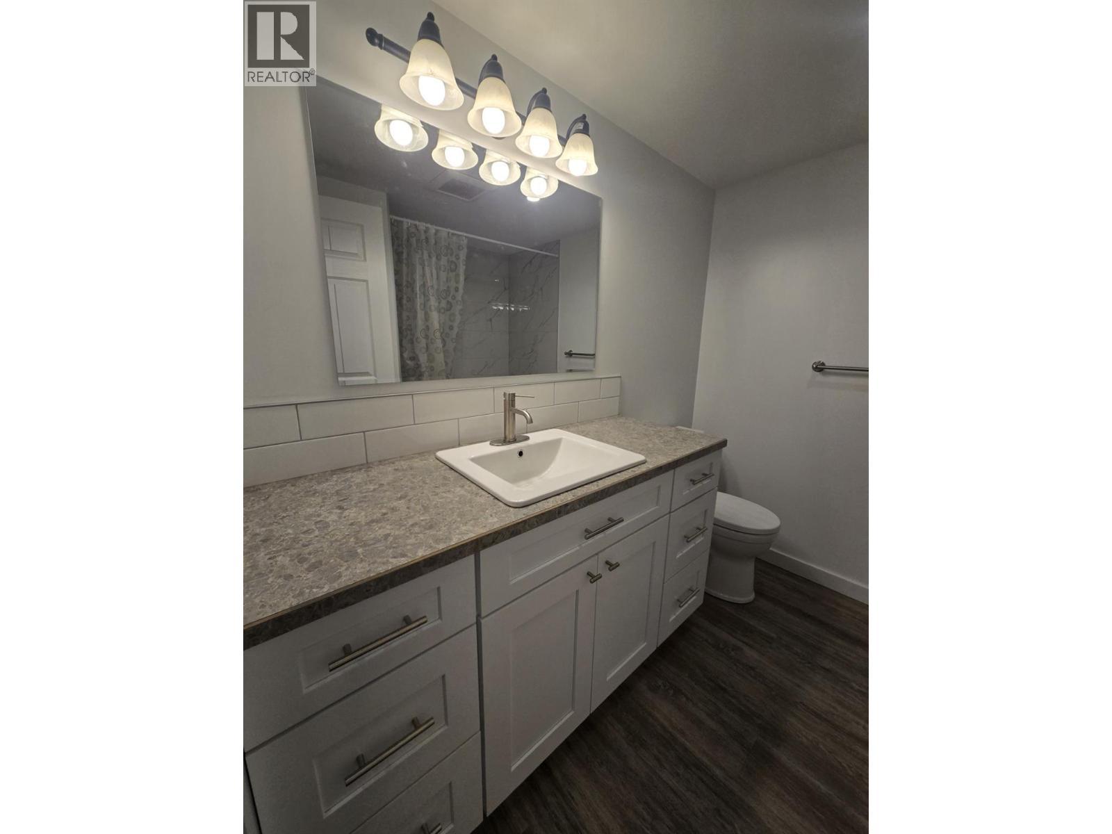 4029 Broadwater Road Unit# 9, Robson, BC