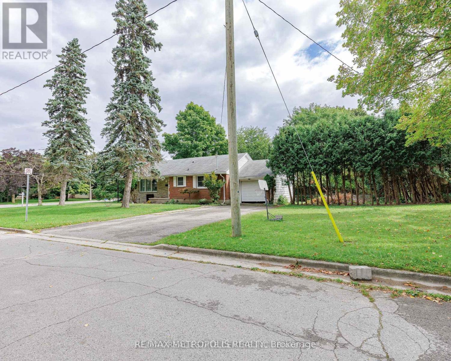 73 Edgar Drive, London North, ON - Outdoor