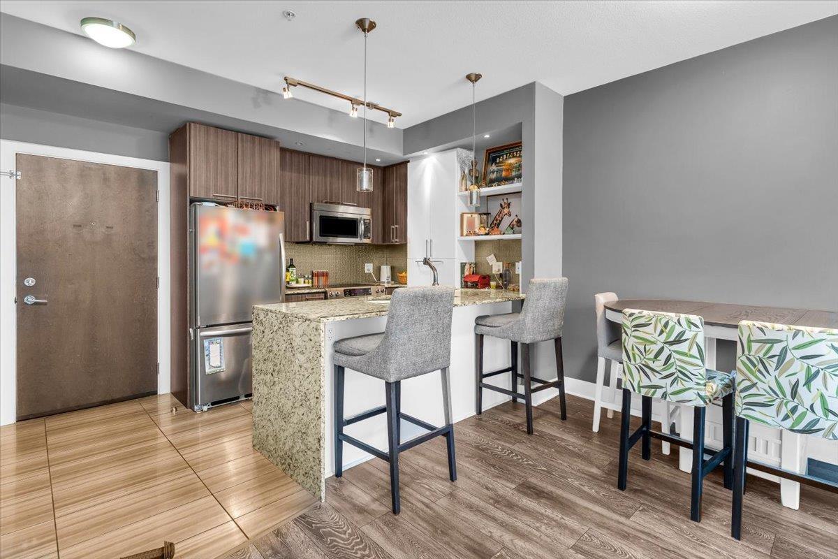 A119 20211 66 Avenue, Langley, BC - Indoor Photo Showing Kitchen