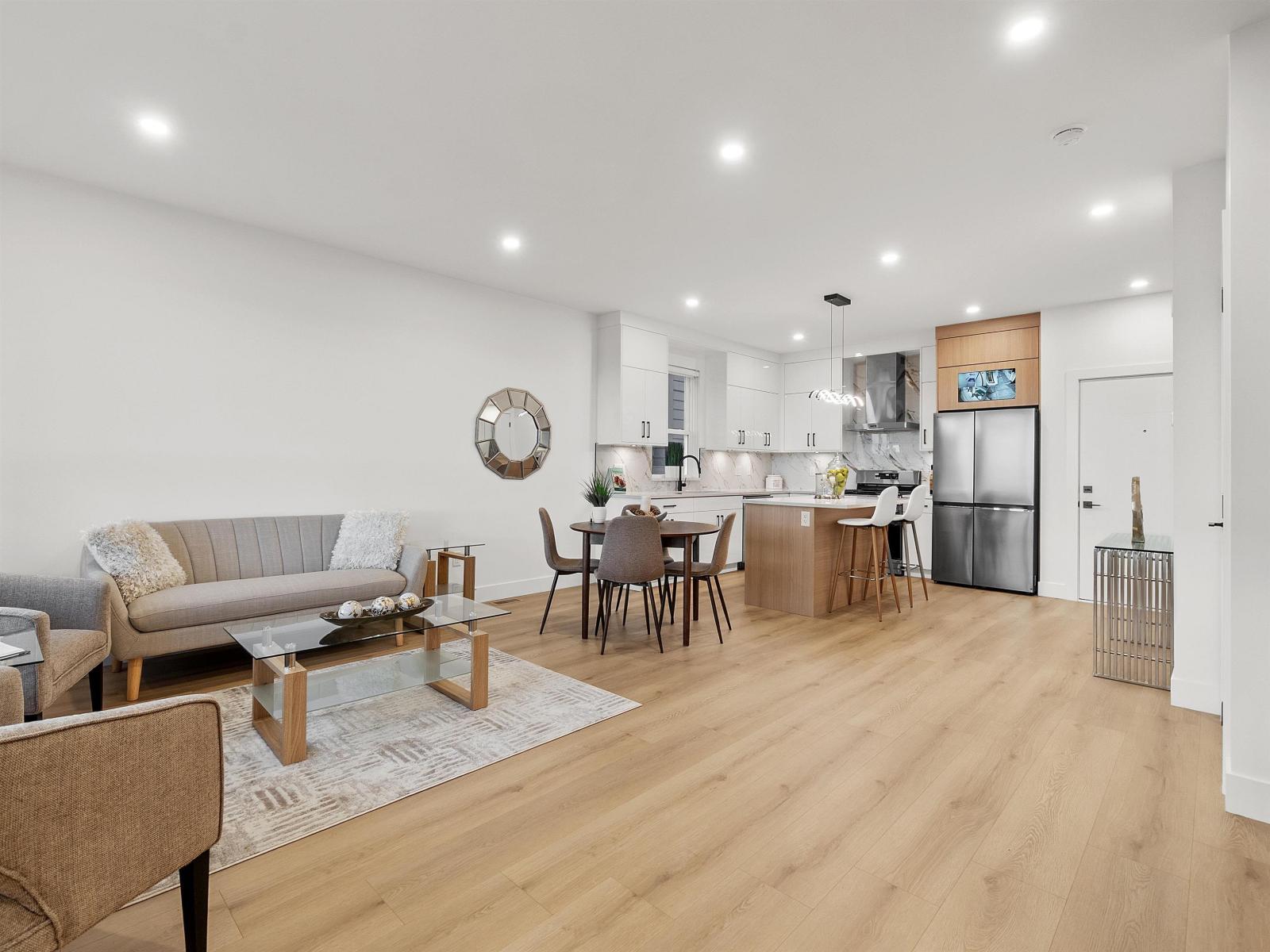 101 16693 16 Avenue, Surrey, BC - Indoor