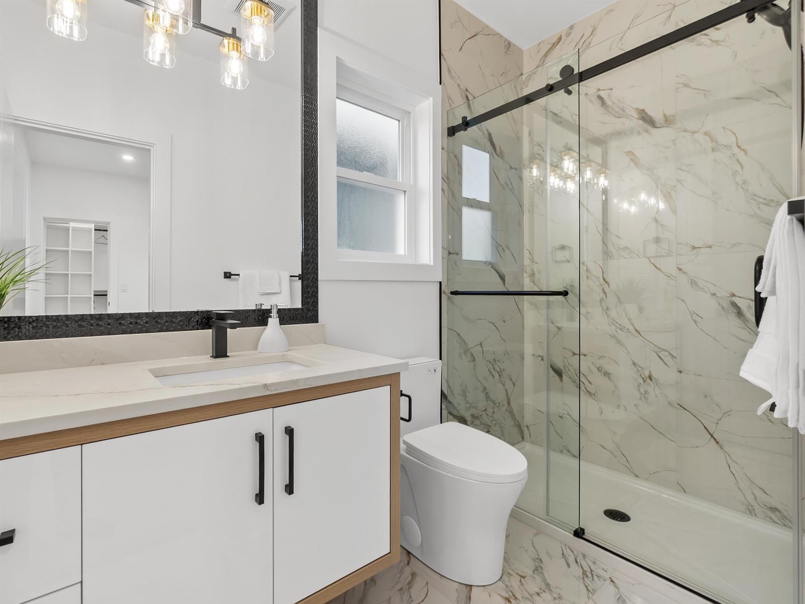 101 16693 16 Avenue, Surrey, BC - Indoor Photo Showing Bathroom