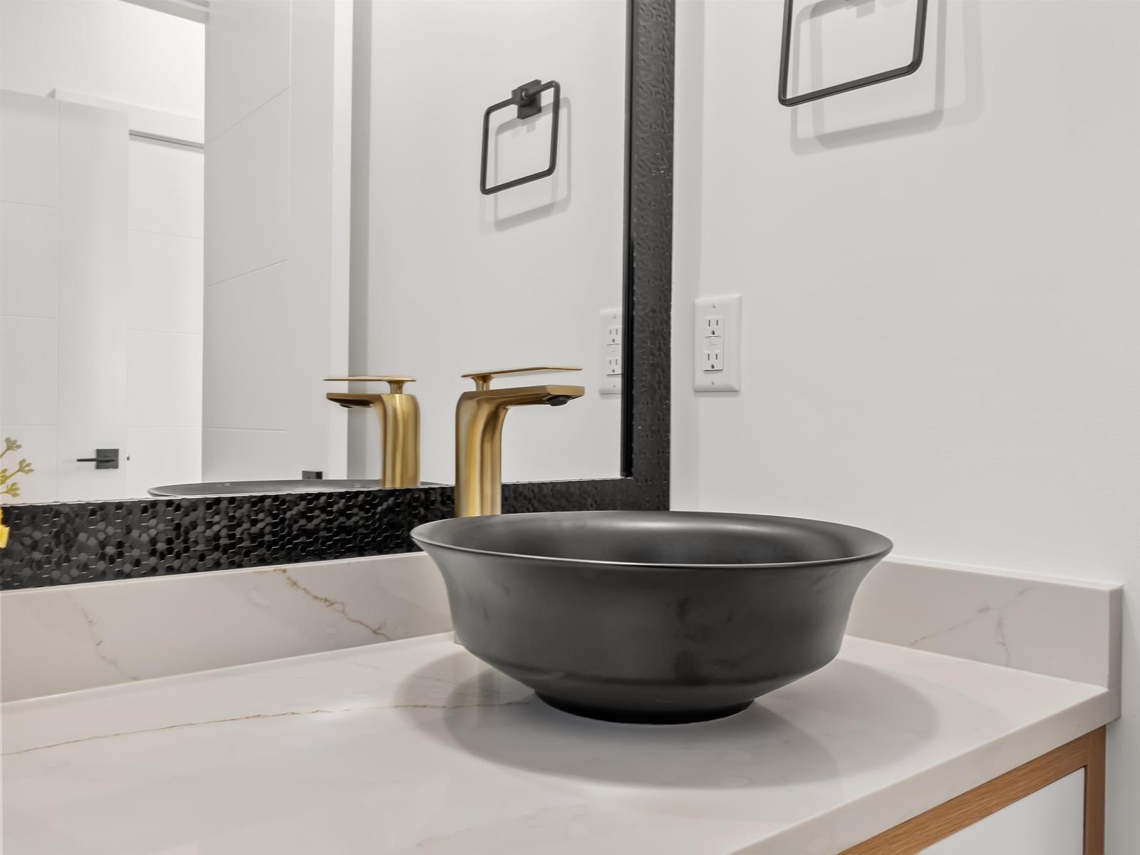 101 16693 16 Avenue, Surrey, BC - Indoor Photo Showing Bathroom