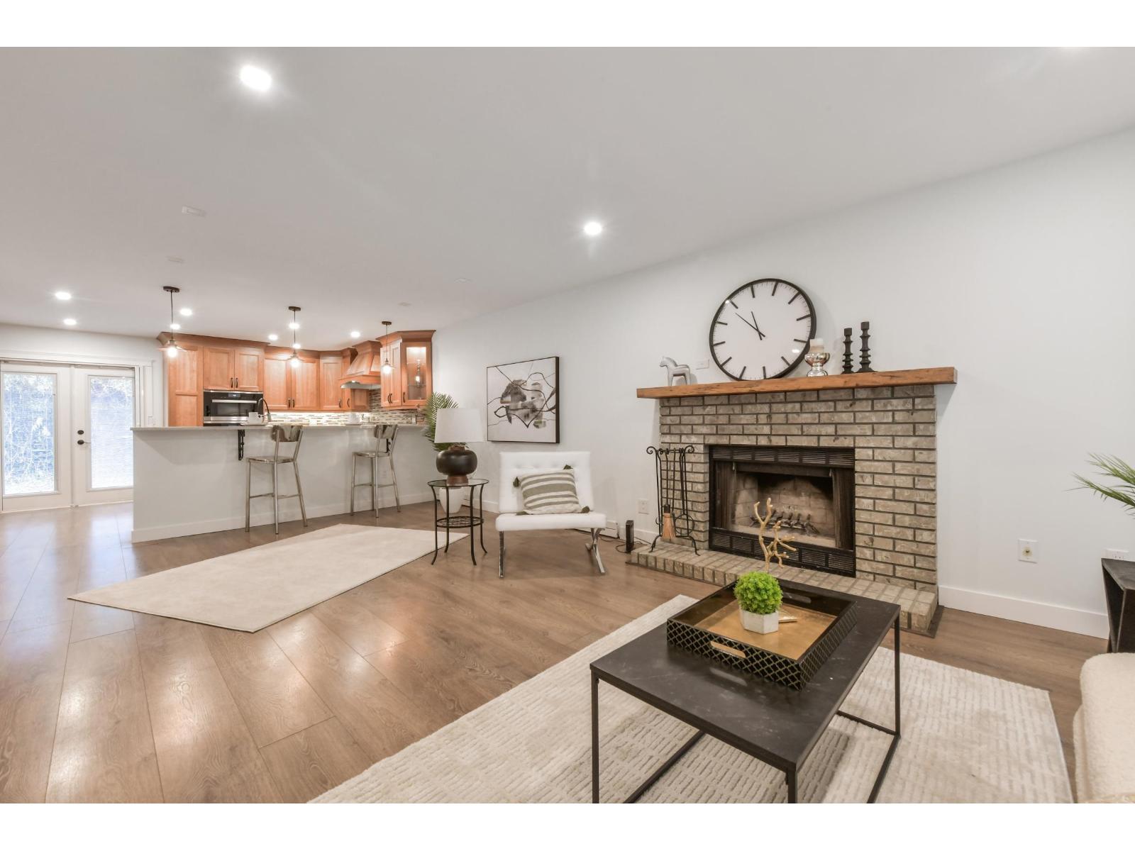 6035 172B Street, Surrey, BC - Indoor Photo Showing Living Room With Fireplace