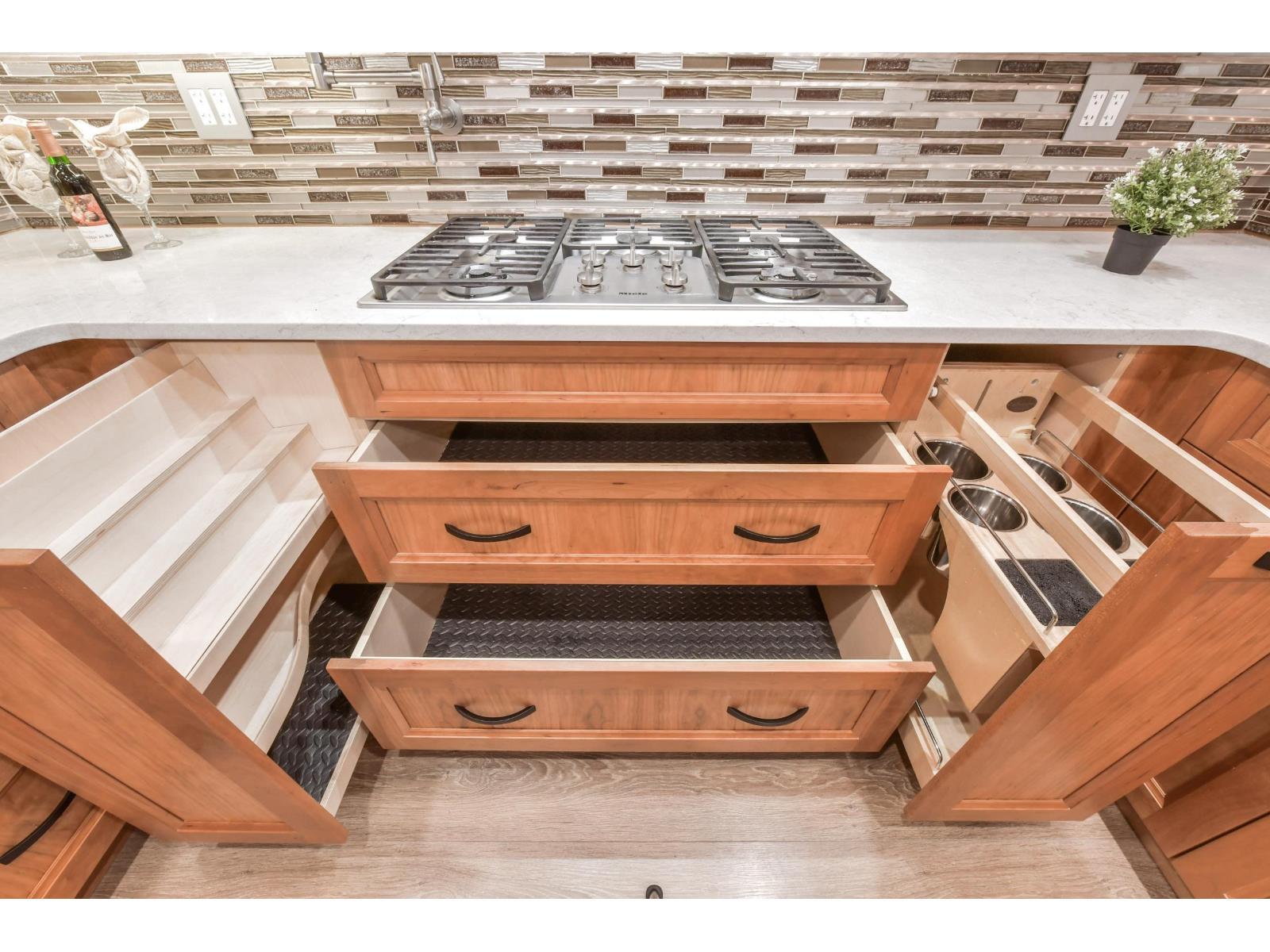 6035 172B Street, Surrey, BC - Indoor Photo Showing Other Room