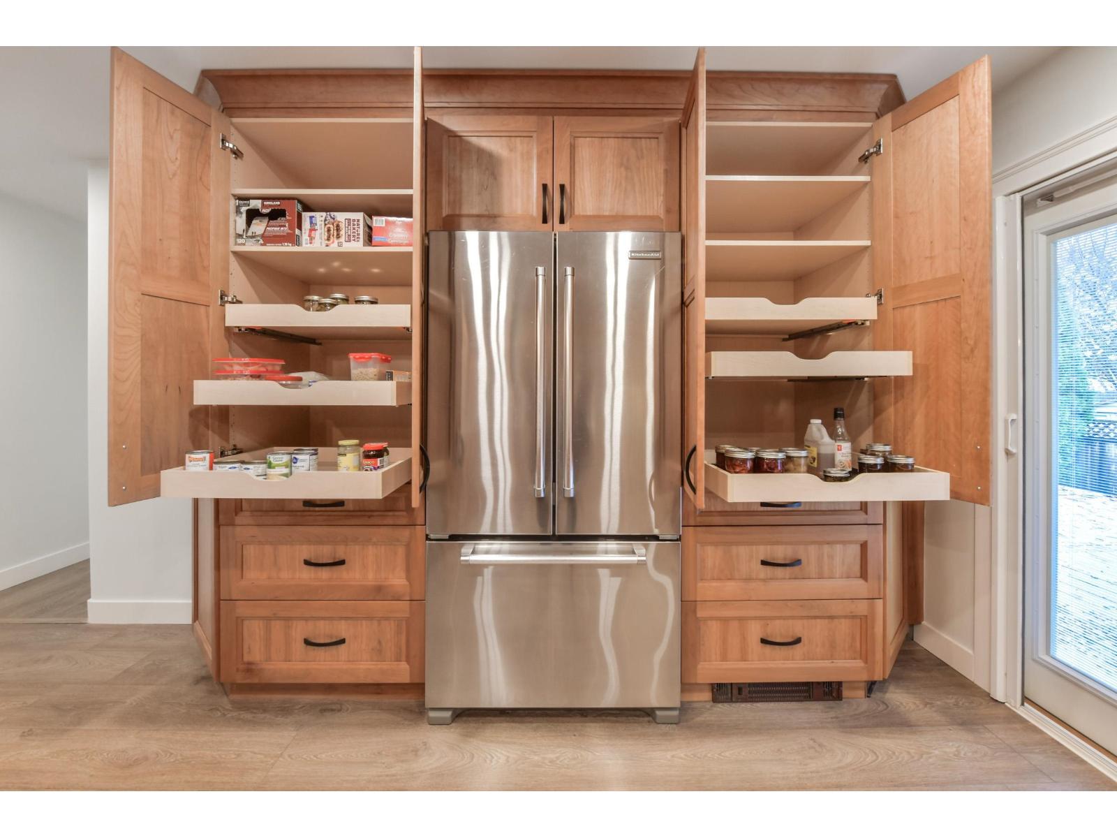 6035 172B Street, Surrey, BC - Indoor