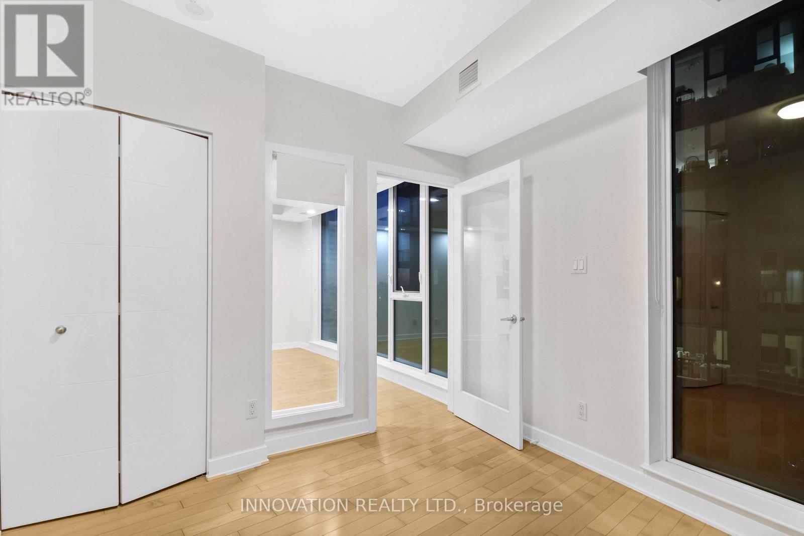 1203 - 40 Nepean Street, Ottawa, ON - Indoor Photo Showing Other Room