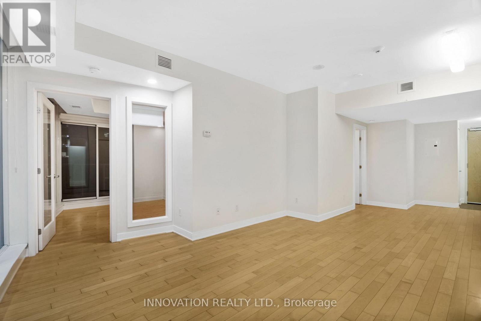 1203 - 40 Nepean Street, Ottawa, ON - Indoor Photo Showing Other Room