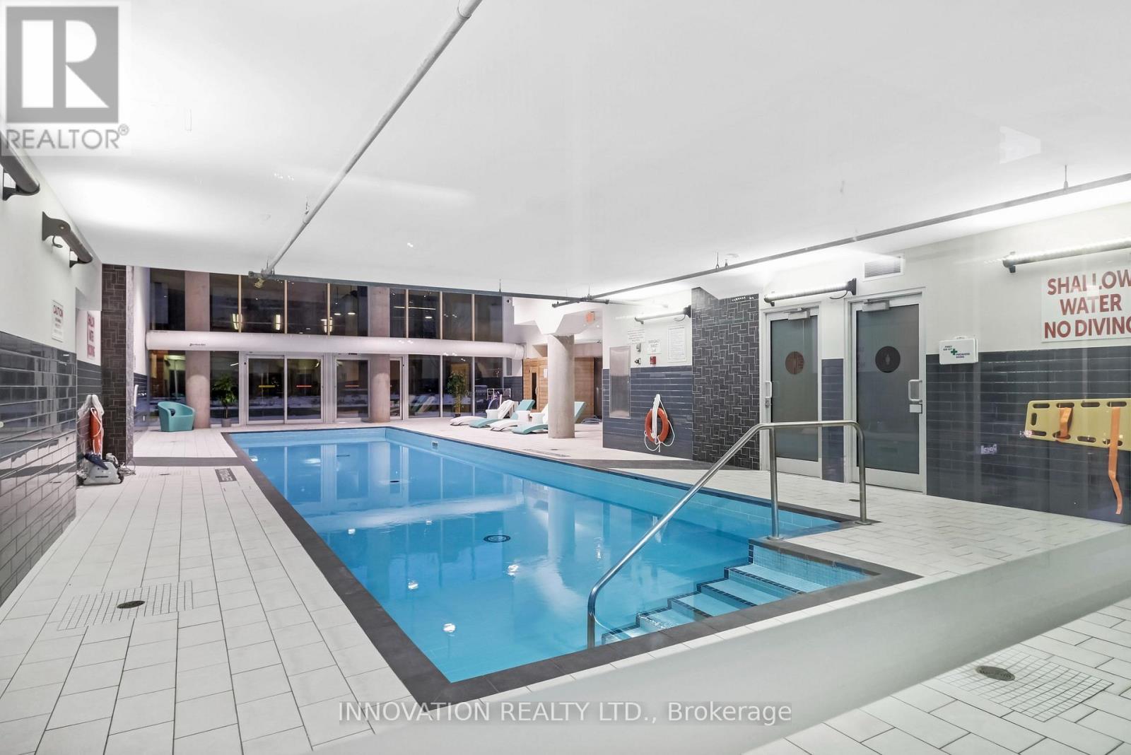 1203 - 40 Nepean Street, Ottawa, ON - Photo Showing Other Room With In Ground Pool