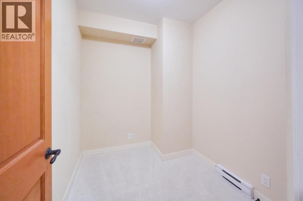 418 11935 Burnett Street, Maple Ridge, BC - Indoor Photo Showing Other Room