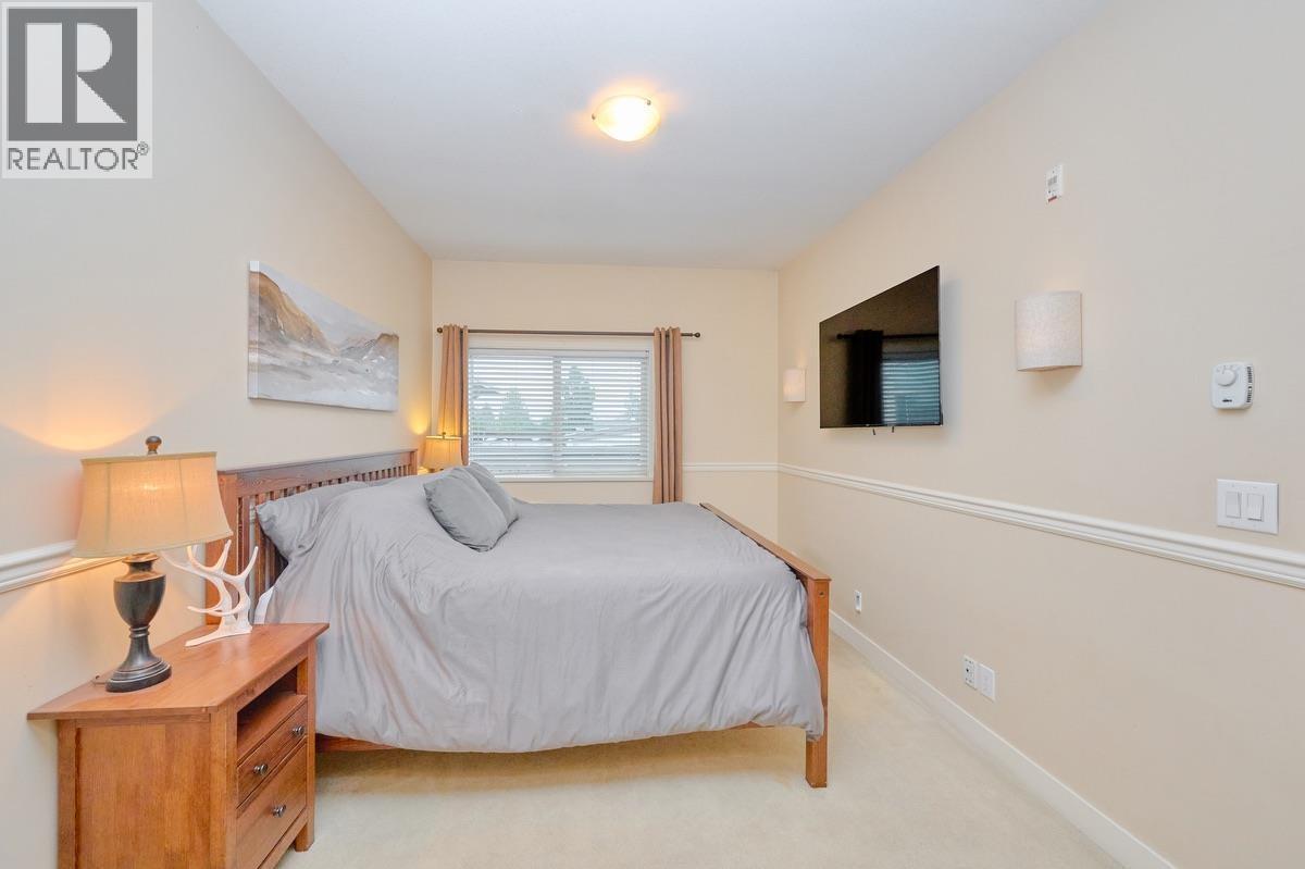 418 11935 Burnett Street, Maple Ridge, BC - Indoor Photo Showing Bedroom