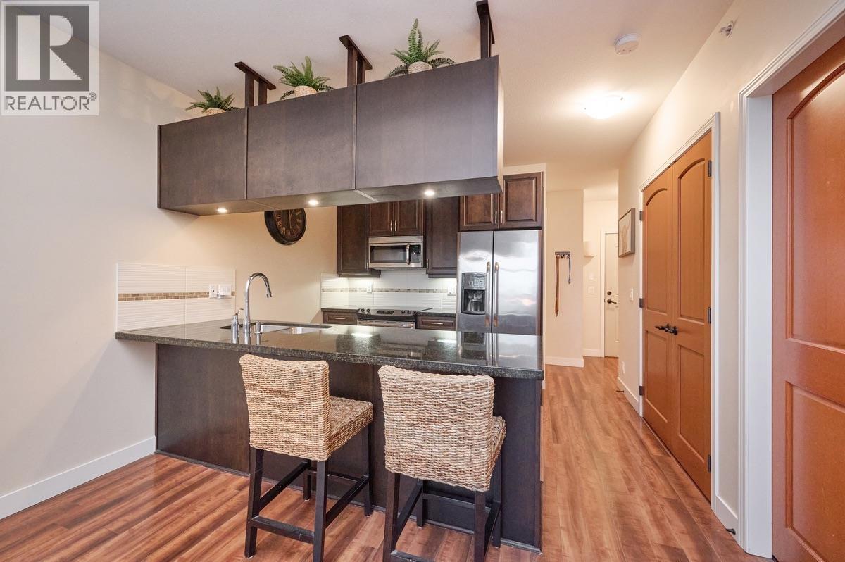 418 11935 Burnett Street, Maple Ridge, BC - Indoor Photo Showing Other Room